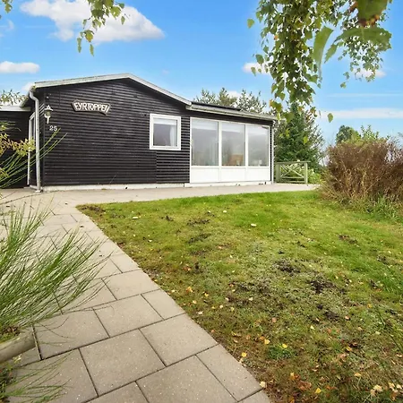 7 Person In Holiday home Knebel